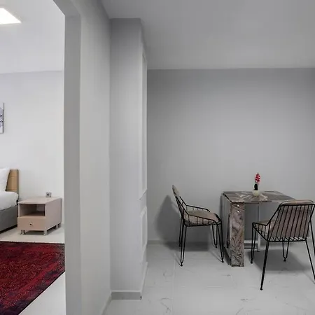 Cozy & Comfy Studio At Beyoglu - 34 Apartment *